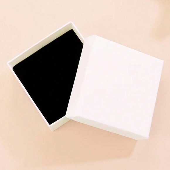 925 Sterling Silver Cubic Zirconia Heart Necklace - Picture 3 of 3